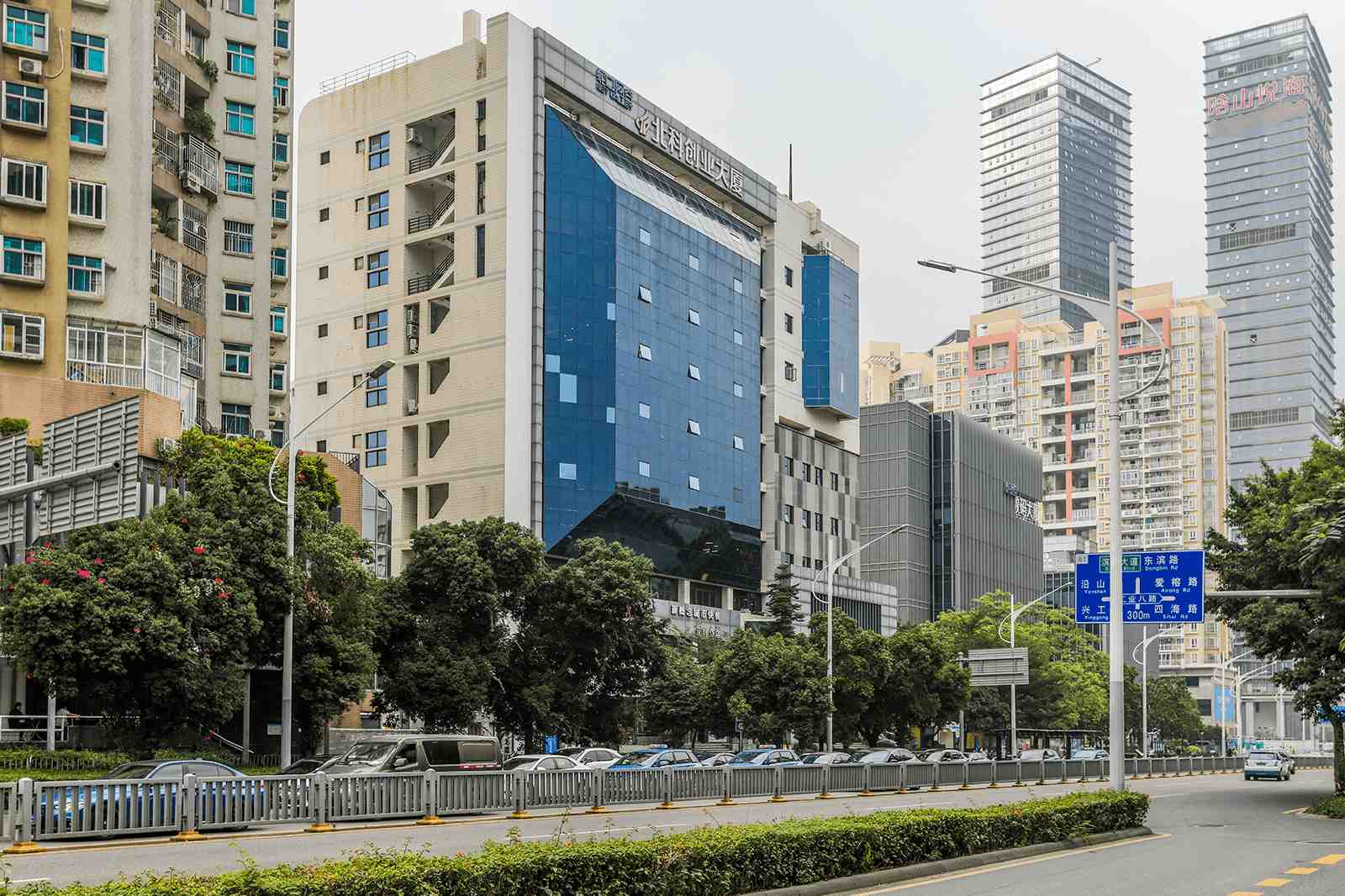 北科创业大厦主楼外观