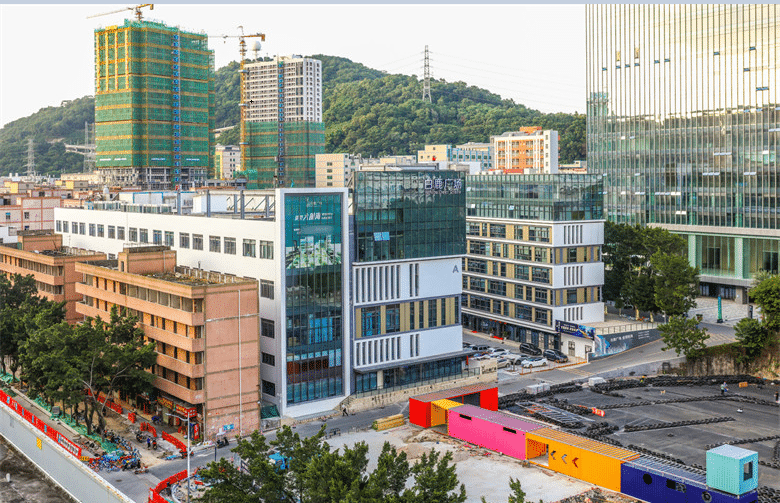 高福中心绿化步道