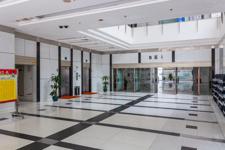 深圳高新技术产业园大楼外立面