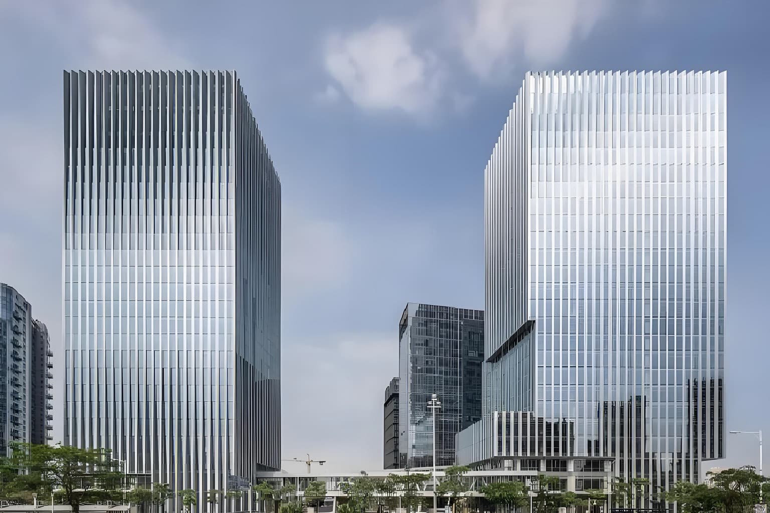海纳百川大厦绿化步道