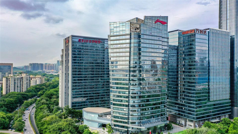 深圳李宁中心(松日鼎盛大厦)园区园林景观