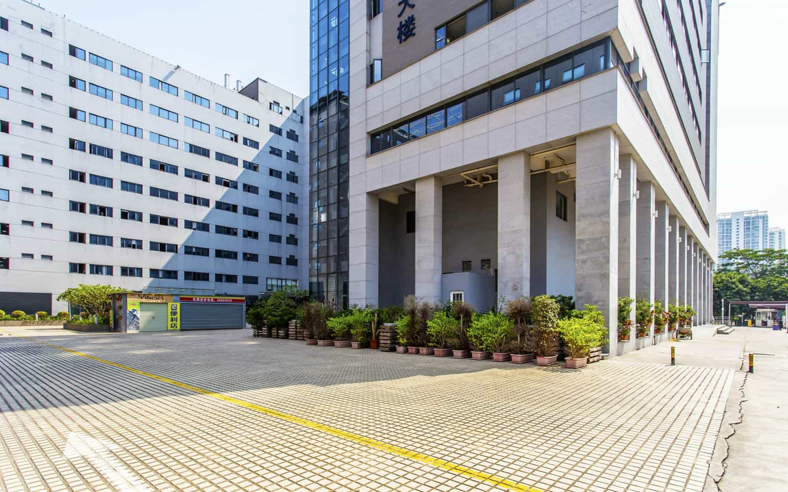 武汉大学产学研大楼园区园林景观