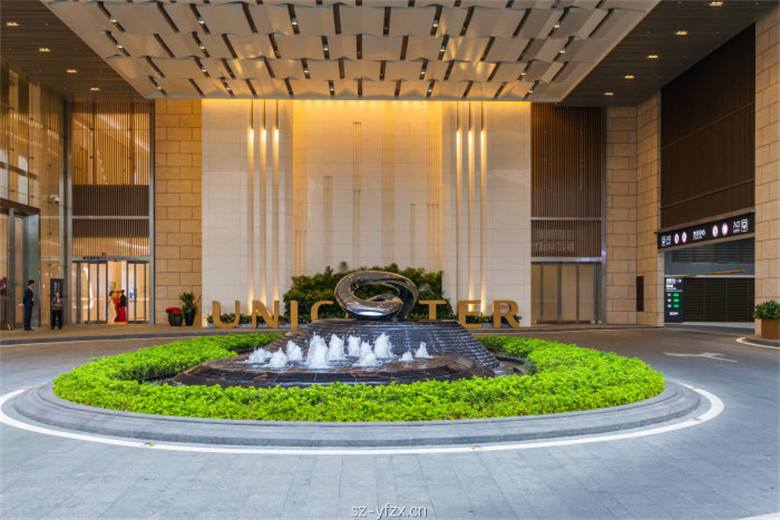 壹方中心绿化步道