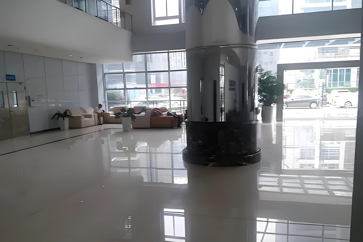 中航南航大厦绿化步道