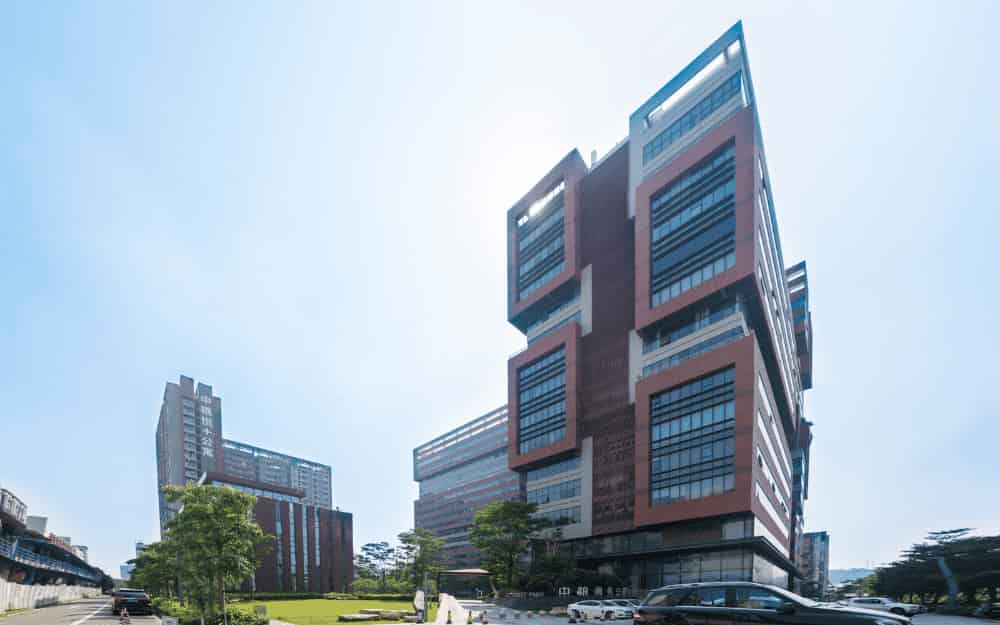 中粮商务公园主楼外观