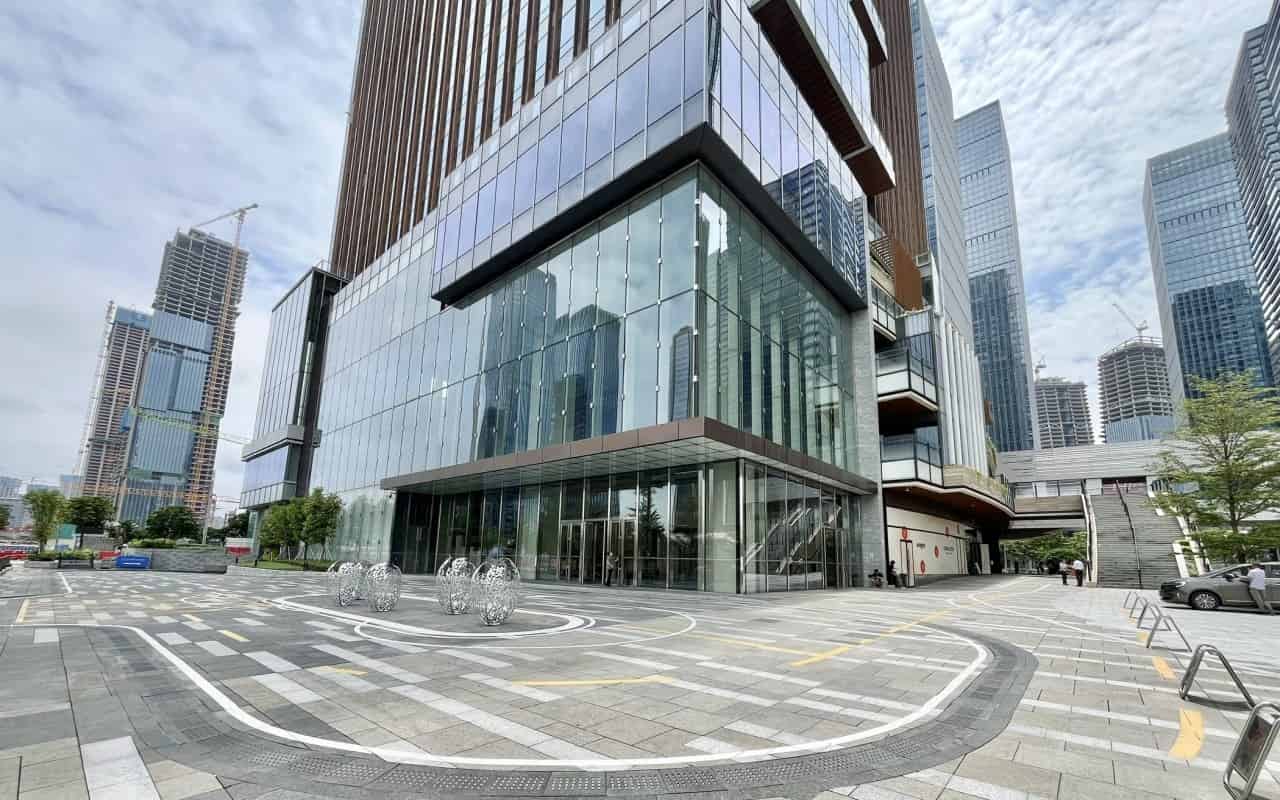 前海周大福金融大厦园区园林景观